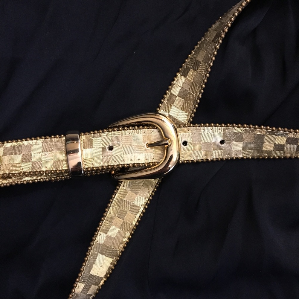FABULOUS Metallic Gold Belt!
